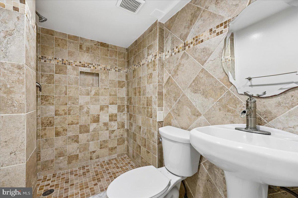 11807 STONINGTON PLACE