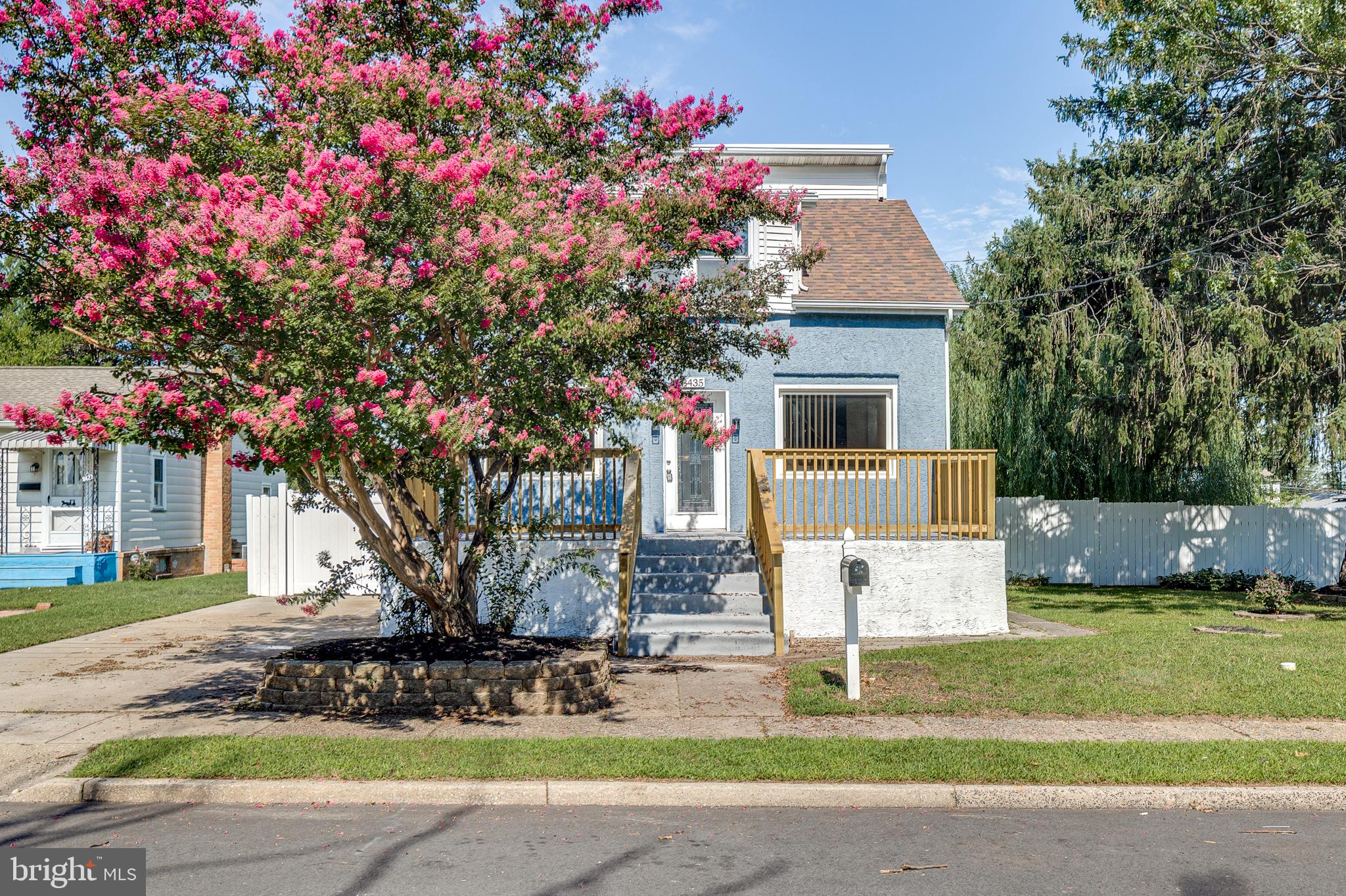 8435 EDEN LANE