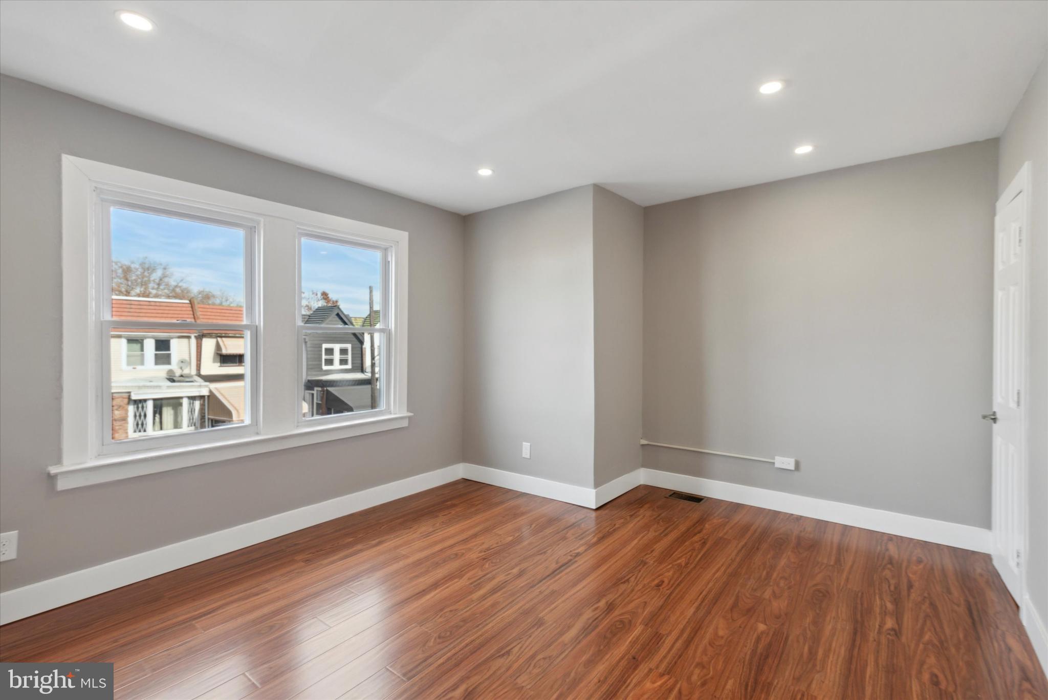 OAK LANE - Residential Lease