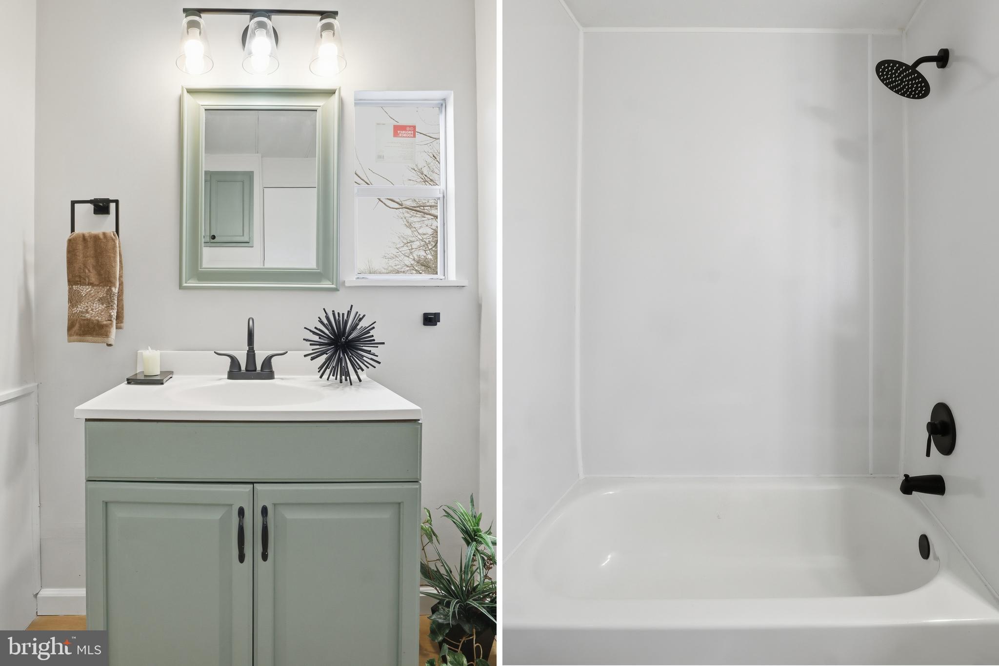 COUNTRY MANOR WEST - Residential