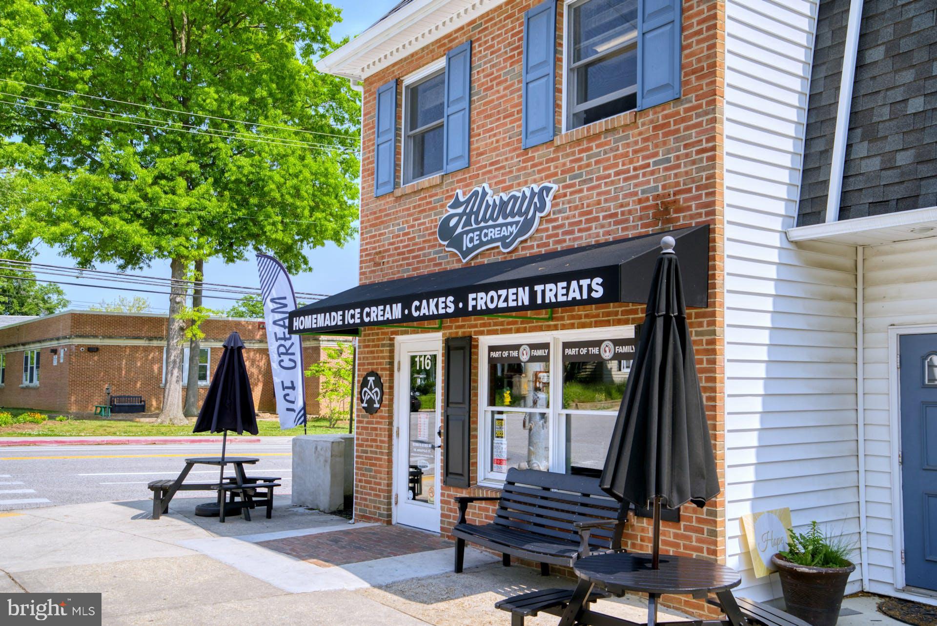 WARDOUR - Residential