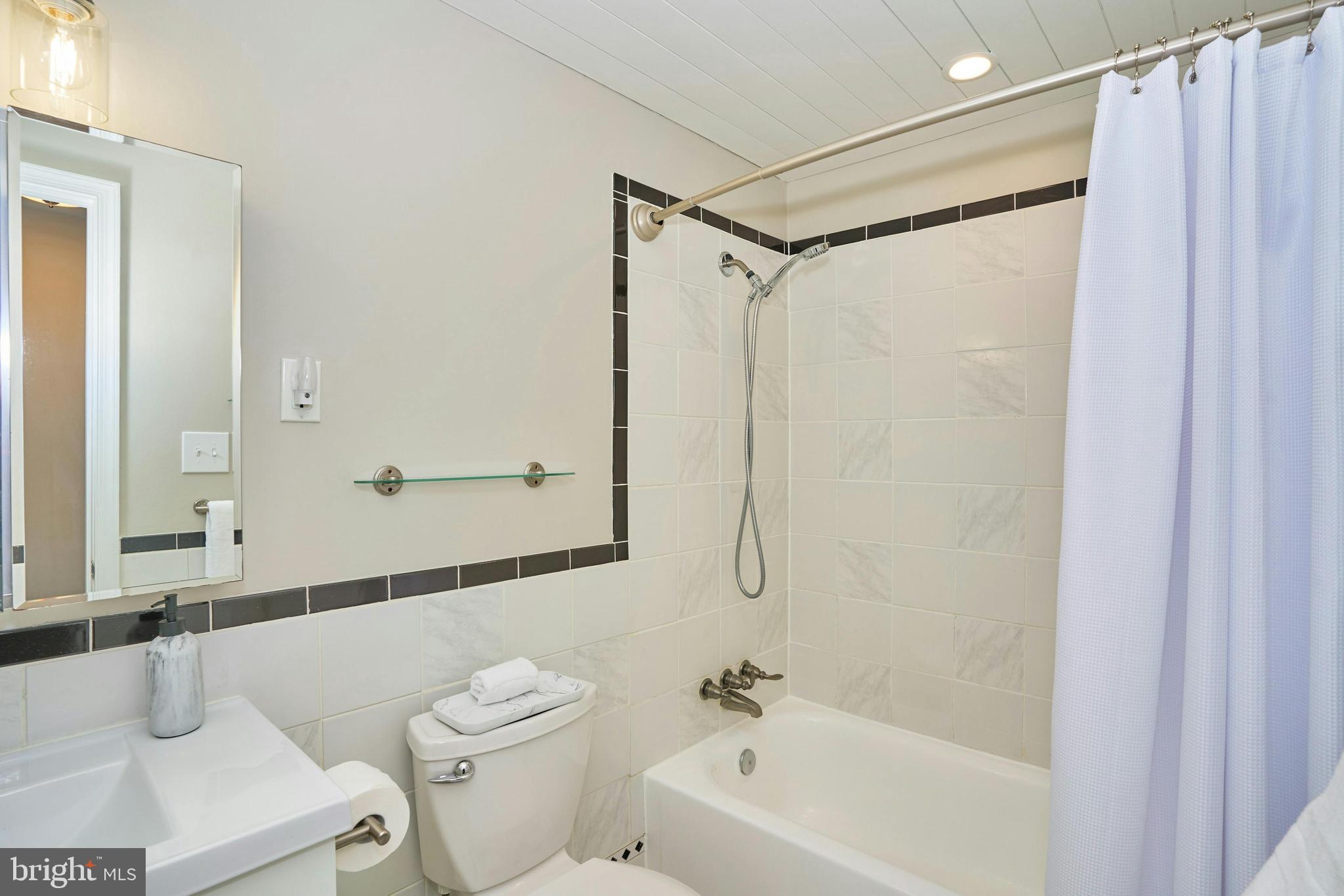 CHANCELLOR FARMS - Residential