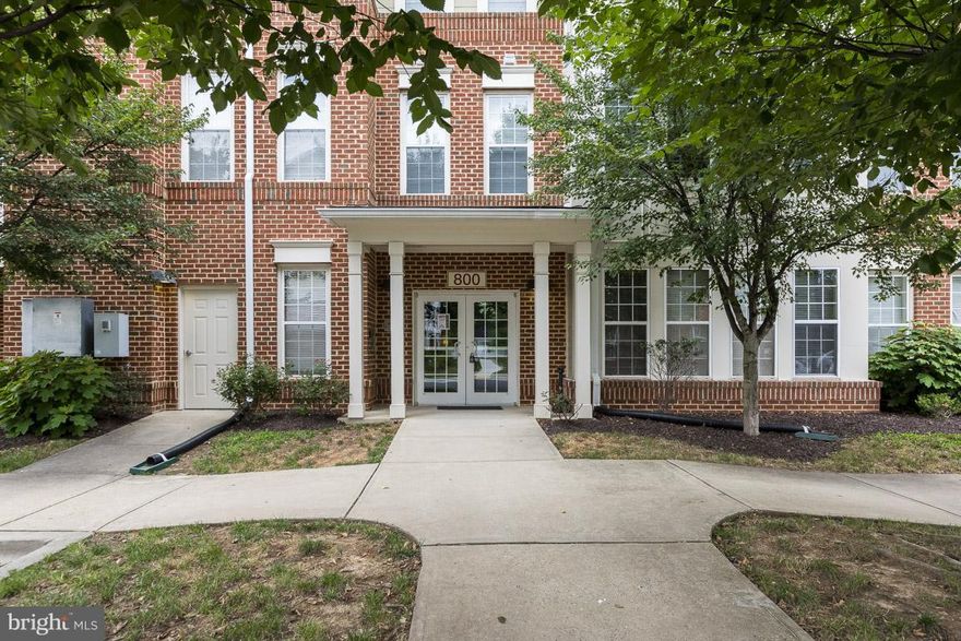 Well maintained condo in Edelen Station. Kitchen with granite counters, stainless steel appliances, breakfast bar & sep dining area. Family room with gas fireplace and sitting area. Open floor plan is perfect for entertaining. 2 BR and 2 full baths. Garage and storage unit on the first floor. Automatic garage opener with remotes. Community swimming pool, exercise room, club house & party room.