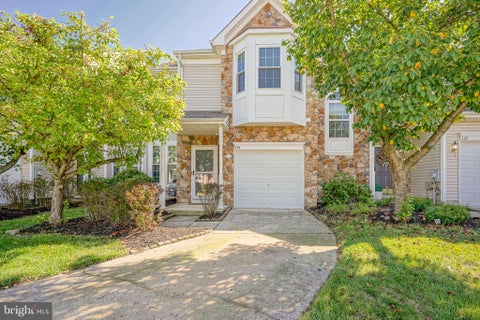 Townhouse For Sale - 135 Chancellor Drive<br/> Gloucester County, DEPTFORD, NJ 08096
