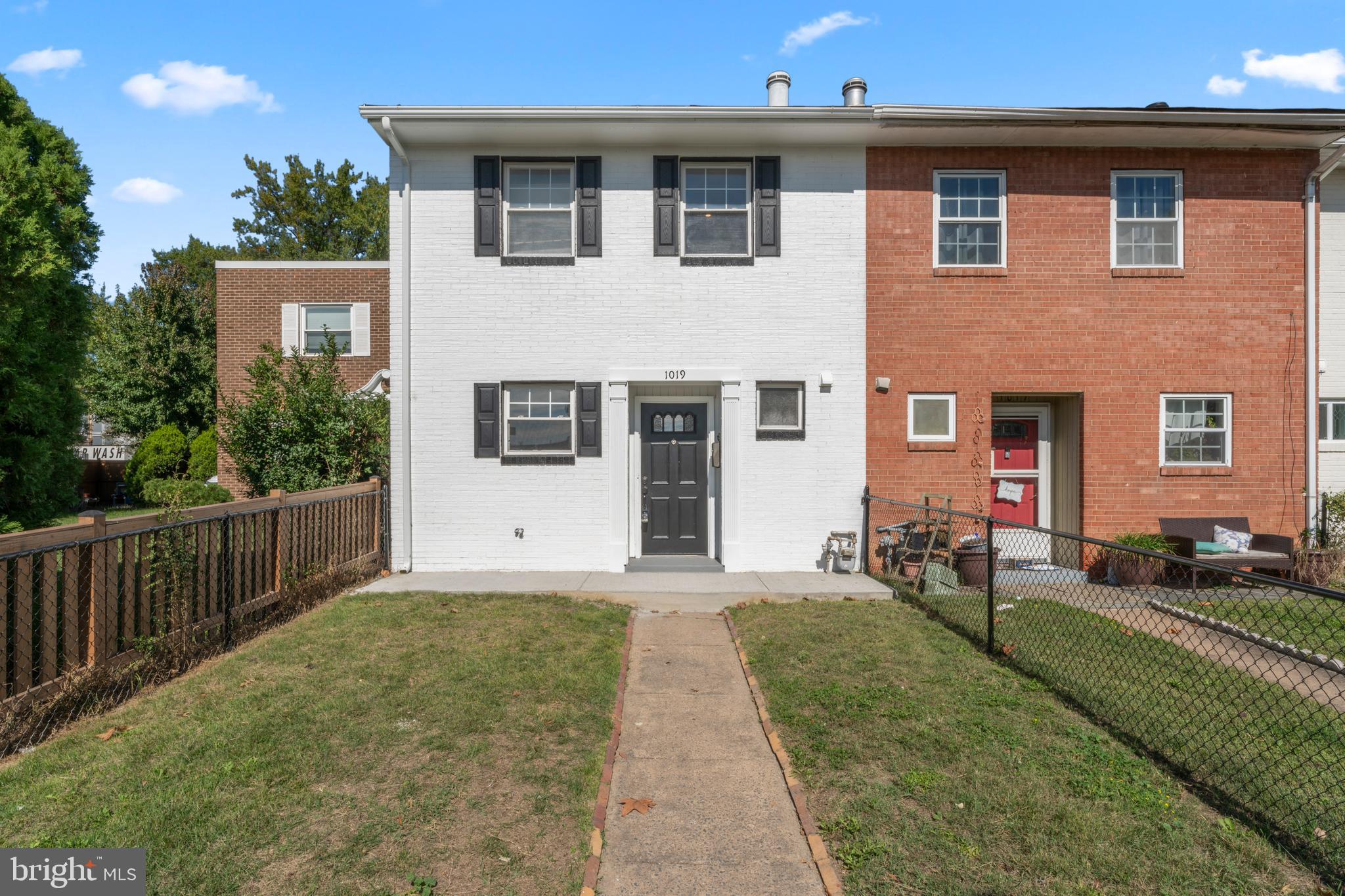 1019 FIRST STREET
