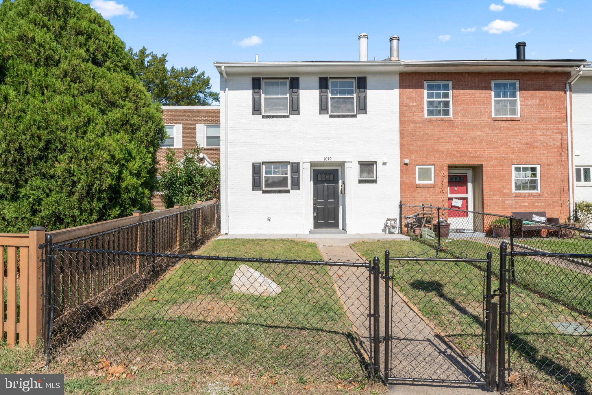 1019 FIRST STREET