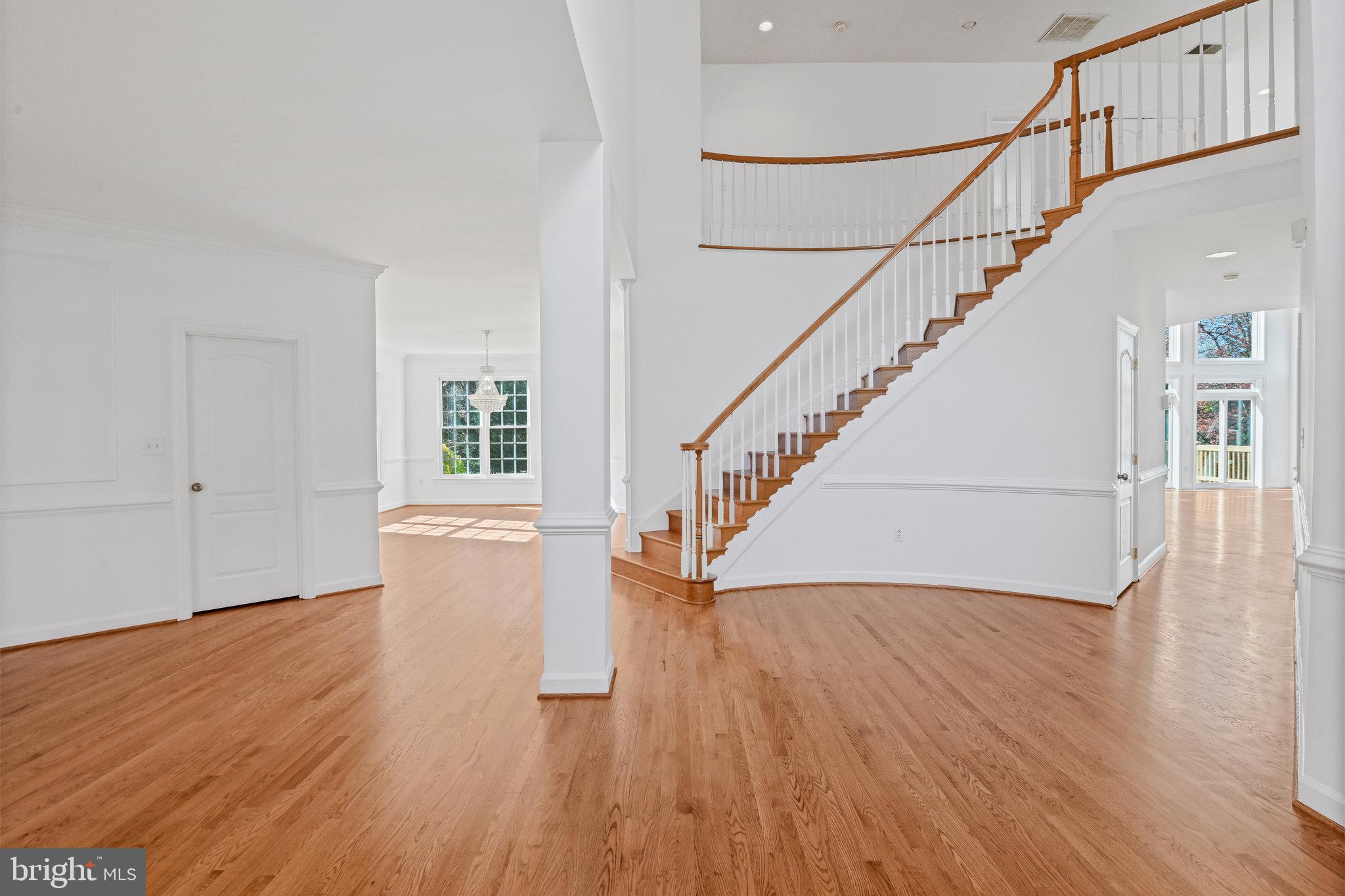 FIVE OAKS - Residential