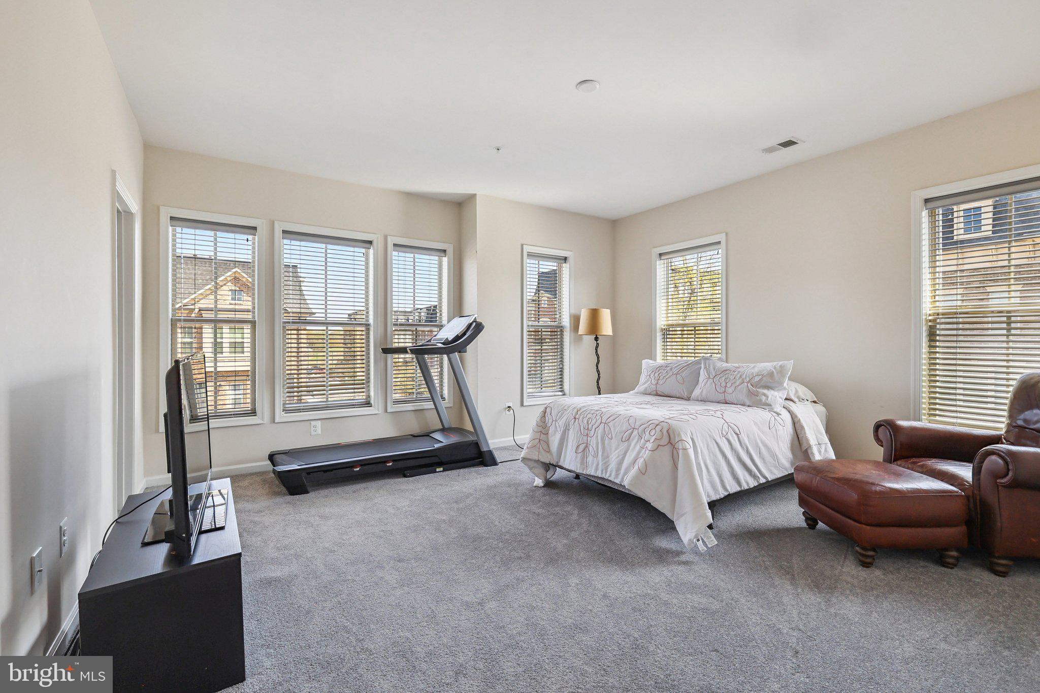 POTOMAC OVERLOOK AT NATIONAL HARBOR - Residential