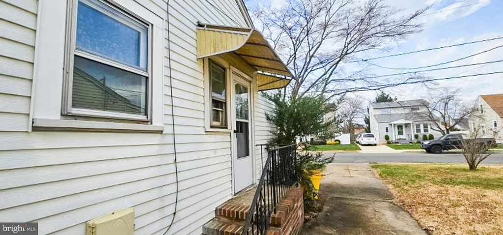 Photo of 234 Thropp Ave, TRENTON, NJ 08610 (MLS # NJME2065354)