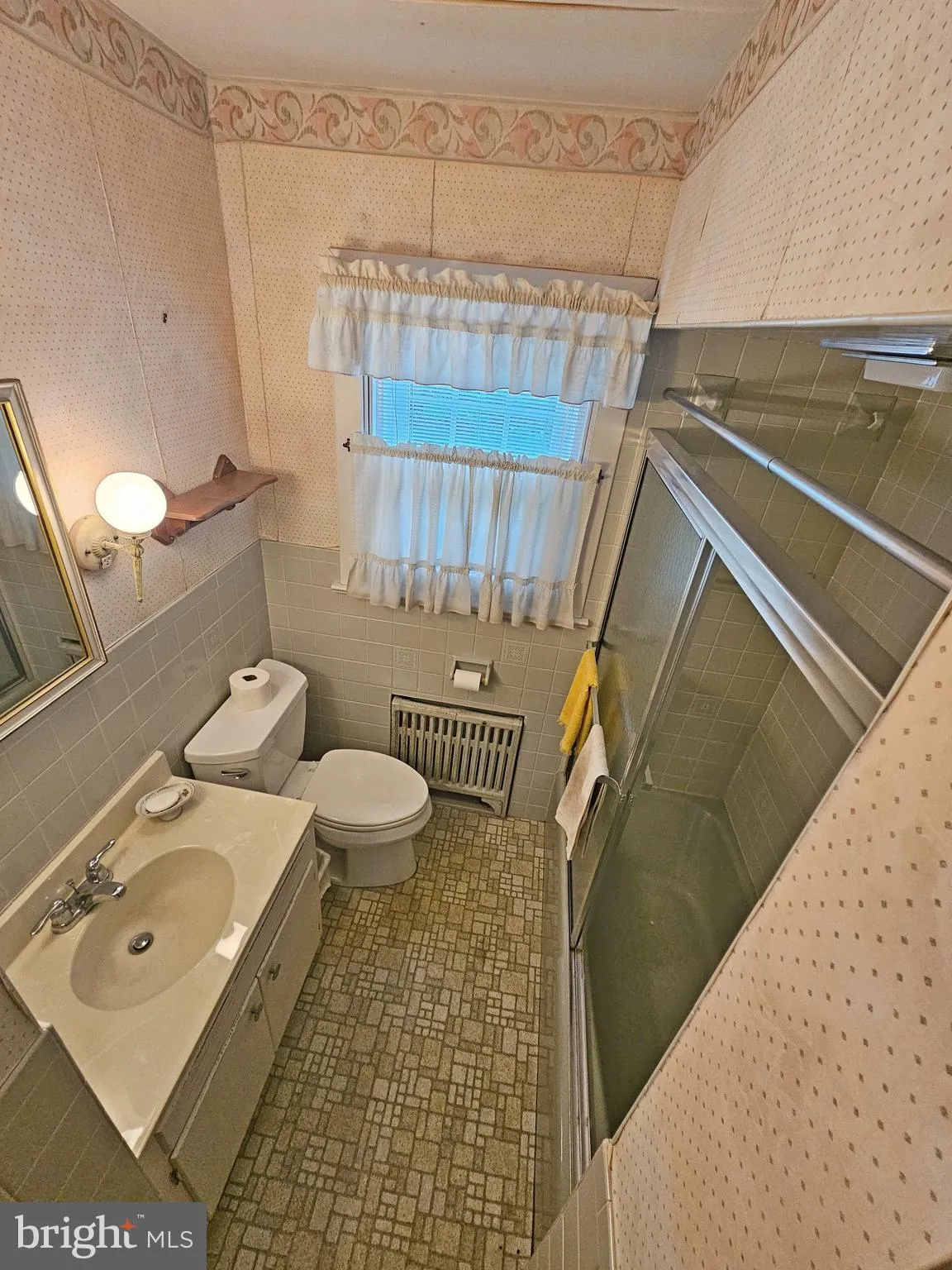 Lancaster, Pennsylvania 17602, United States, 4 Bedrooms Bedrooms, ,1 BathroomBathrooms,Residential,Coming Soon,233416