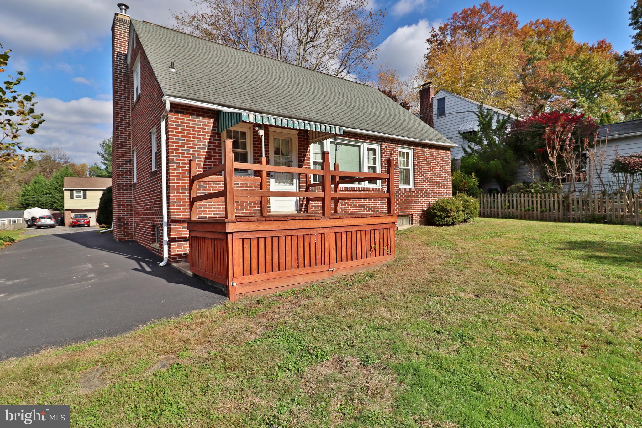 122 HAYES AVENUE