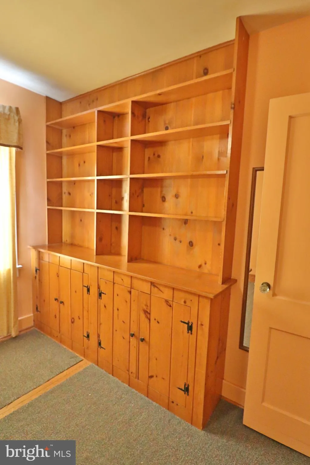 Lancaster, Pennsylvania 17602, United States, 4 Bedrooms Bedrooms, ,1 BathroomBathrooms,Residential,Coming Soon,233416