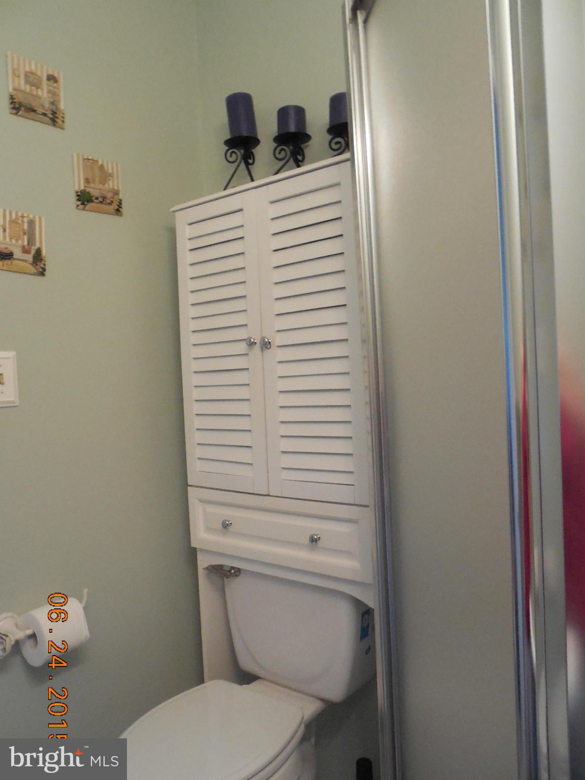 LONGSTREET COMMONS - Residential Lease