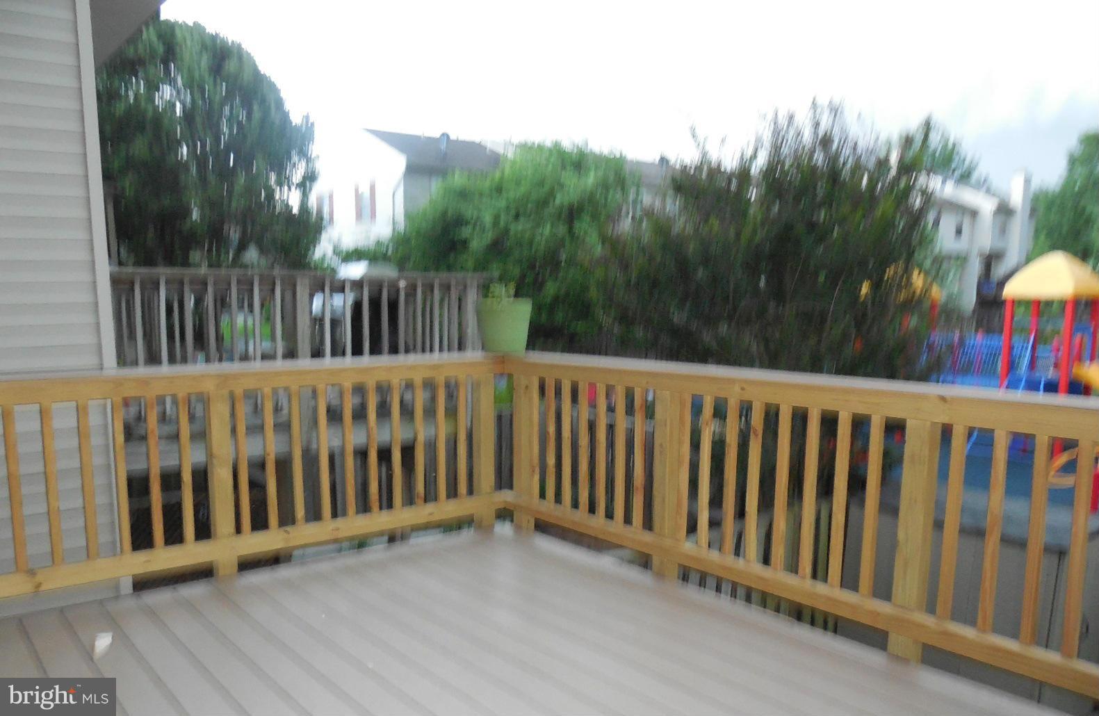 LONGSTREET COMMONS - Residential Lease