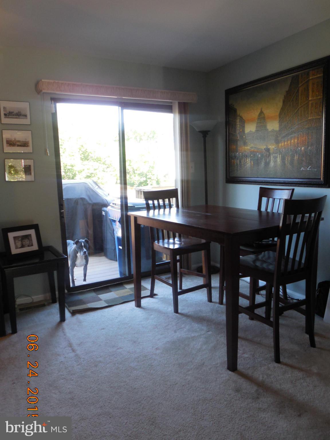 LONGSTREET COMMONS - Residential Lease