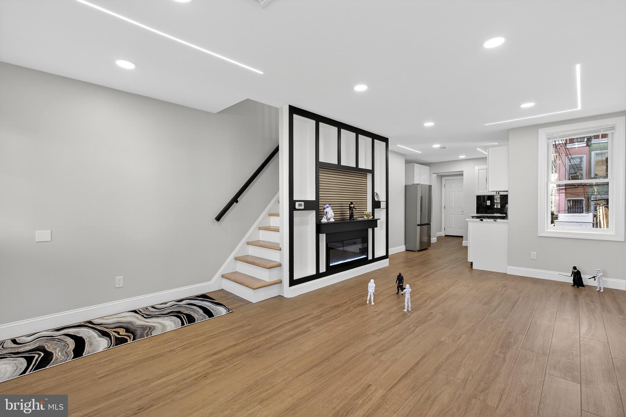 KENSINGTON - Residential