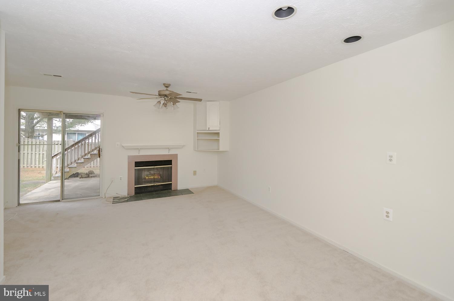 VALLEY STREAM ESTATES - Residential