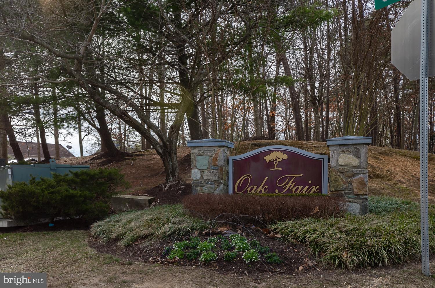 VALLEY STREAM ESTATES - Residential