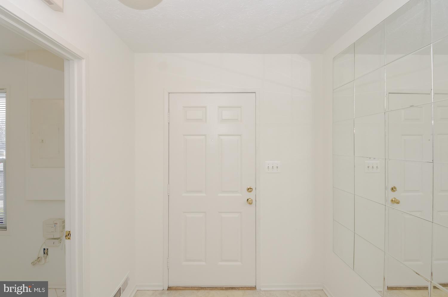 VALLEY STREAM ESTATES - Residential