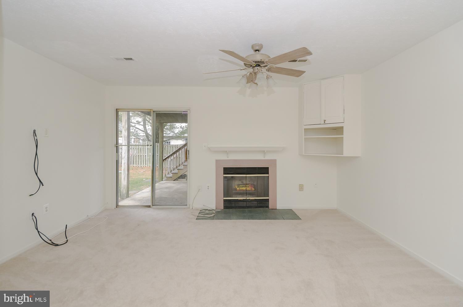 VALLEY STREAM ESTATES - Residential