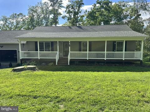 Photo of 153 Chrissys Circle, HARPERS FERRY, WV 25425 (MLS # WVJF2023686)