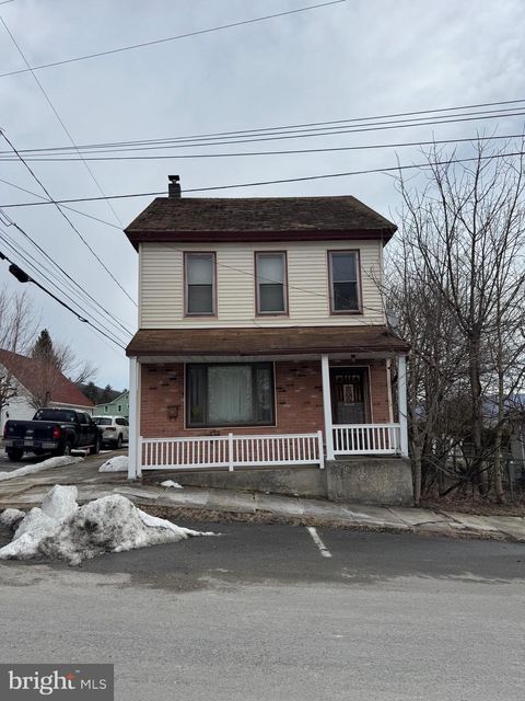 Photo of 2 E Colliery Avenue, TOWER CITY, PA 17980 (MLS # PASK2025782)