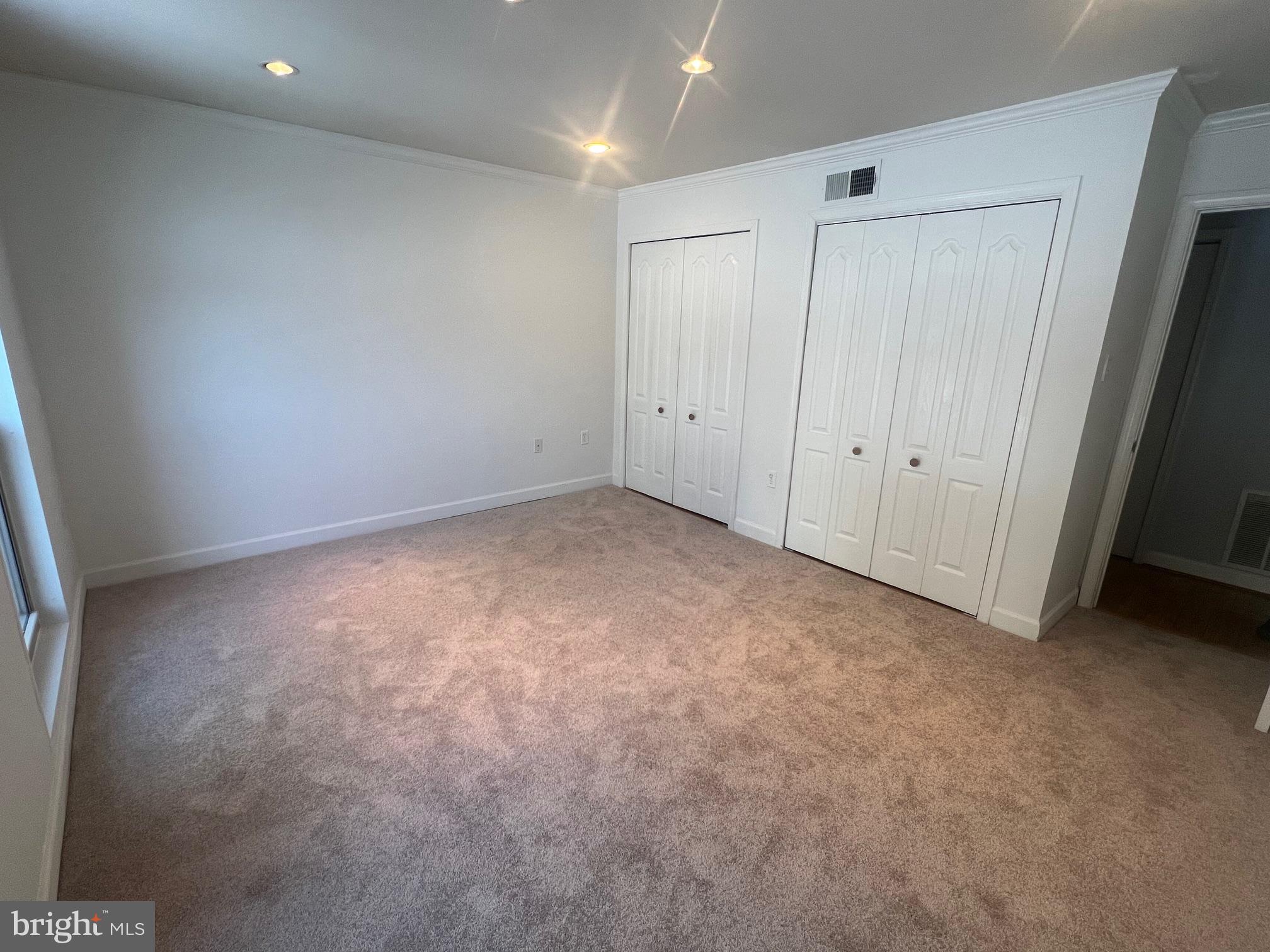 CANTERBURY SQUARE - Residential