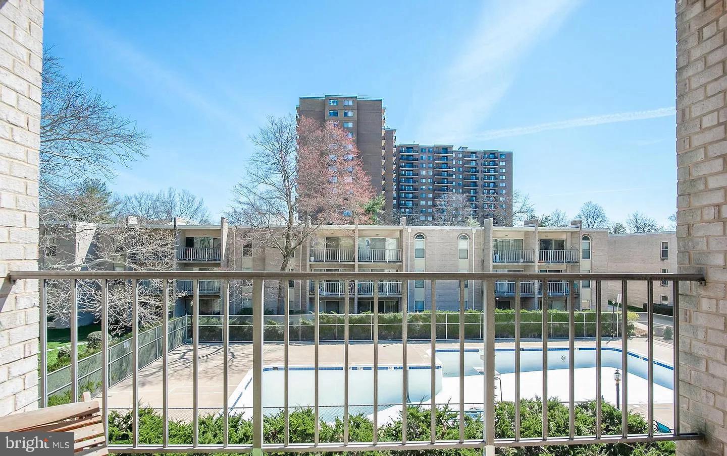 CANTERBURY SQUARE - Residential