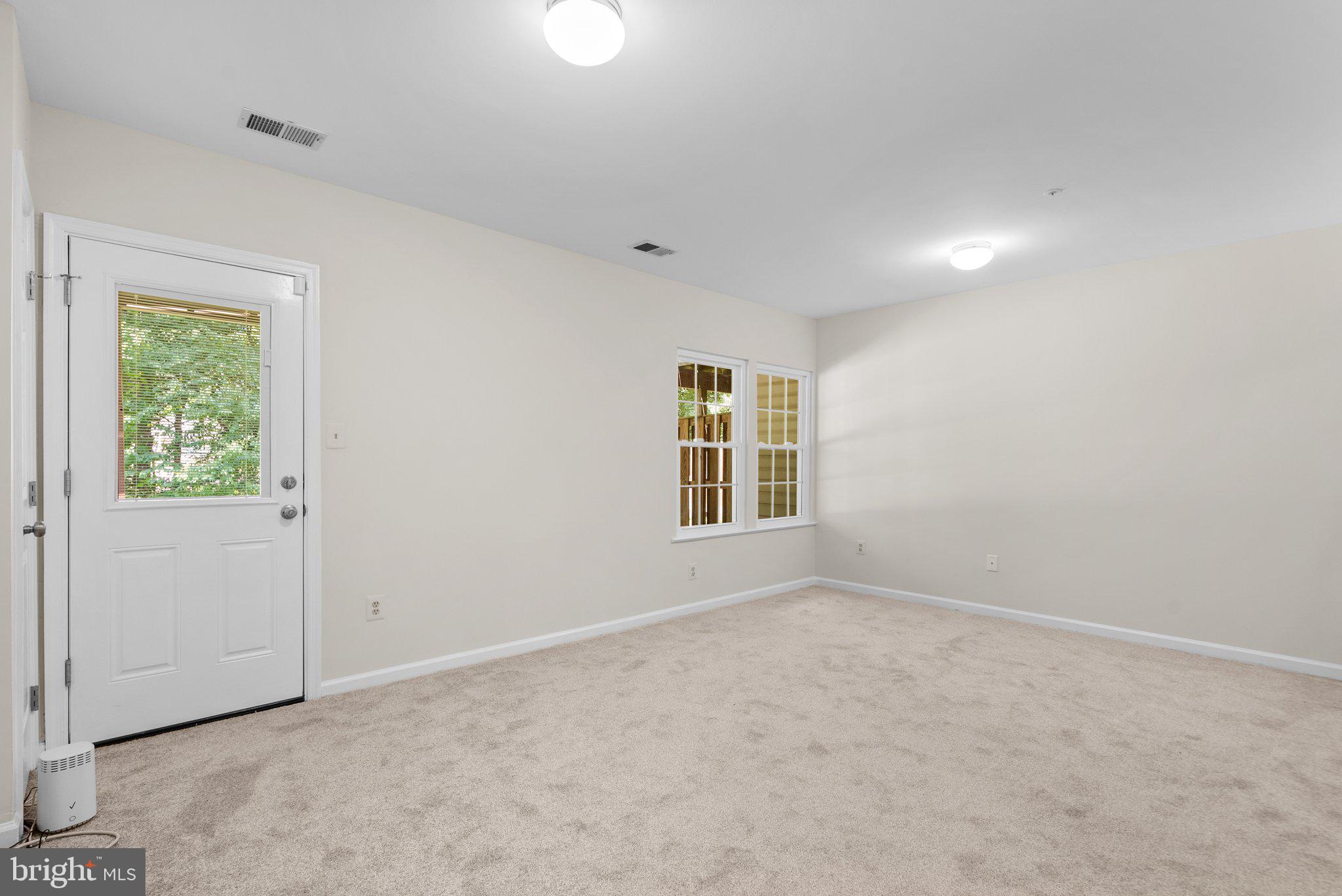 JAMES CREEK - Residential