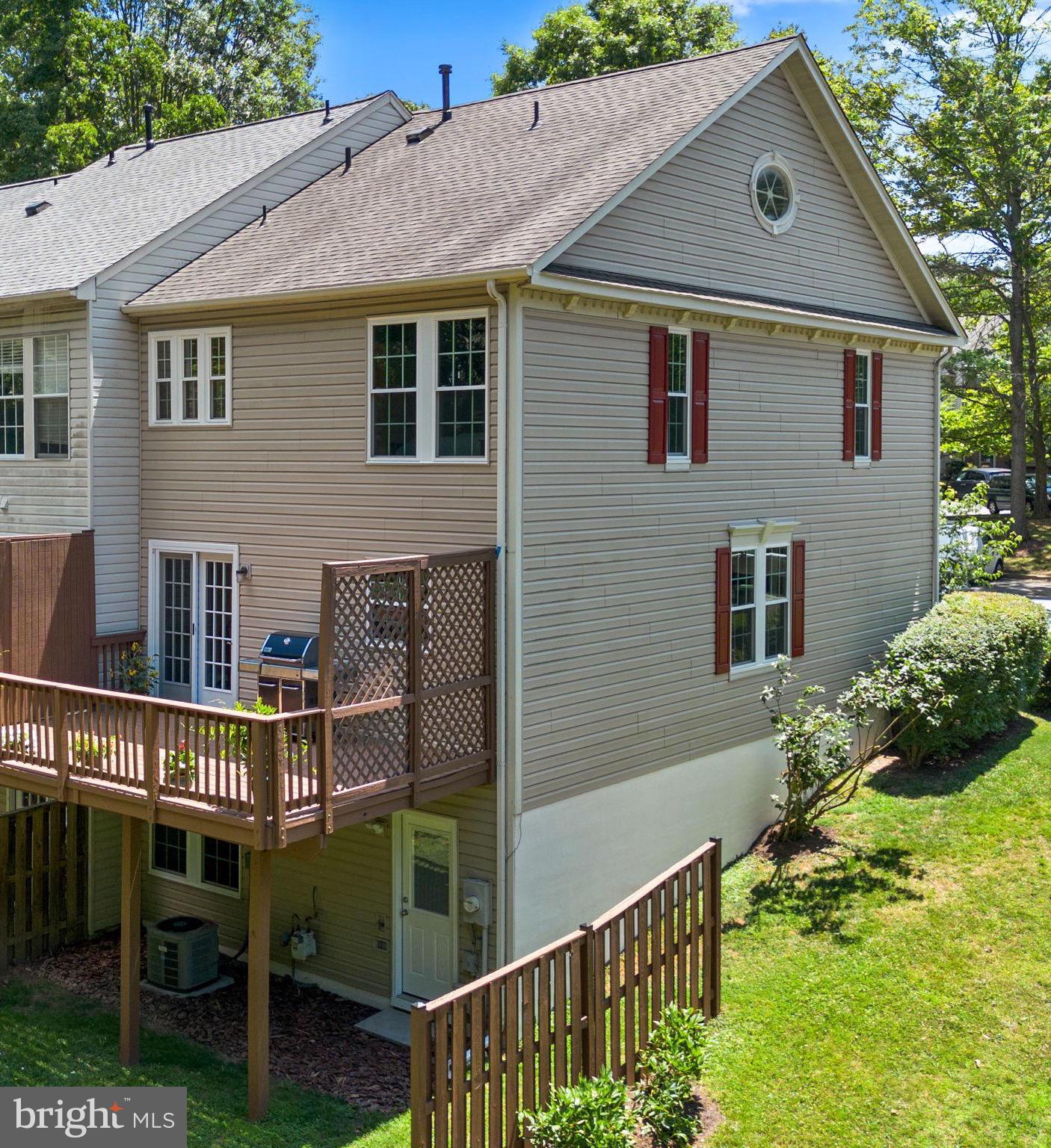 JAMES CREEK - Residential