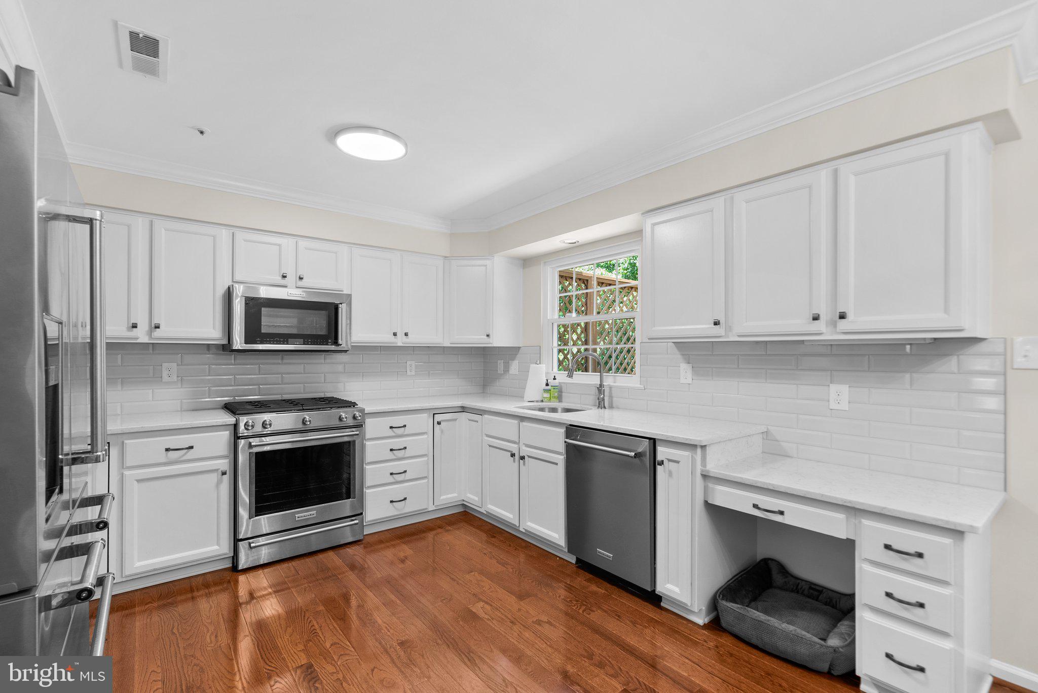 JAMES CREEK - Residential