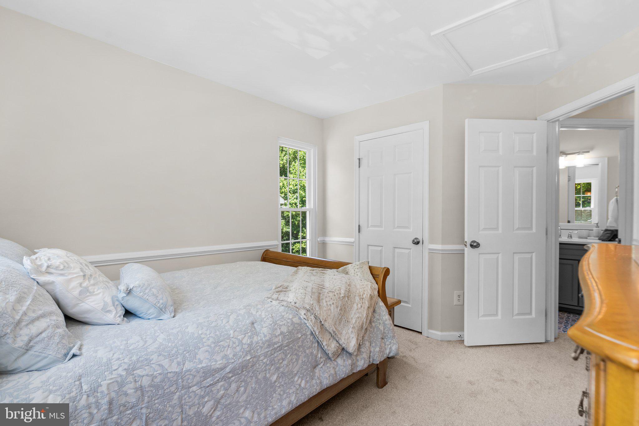 JAMES CREEK - Residential