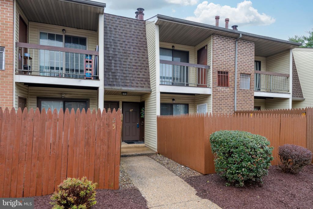 Photo of 27 Lancaster Estate, Mount Joy, PA 17552 (MLS # PALA2049046)