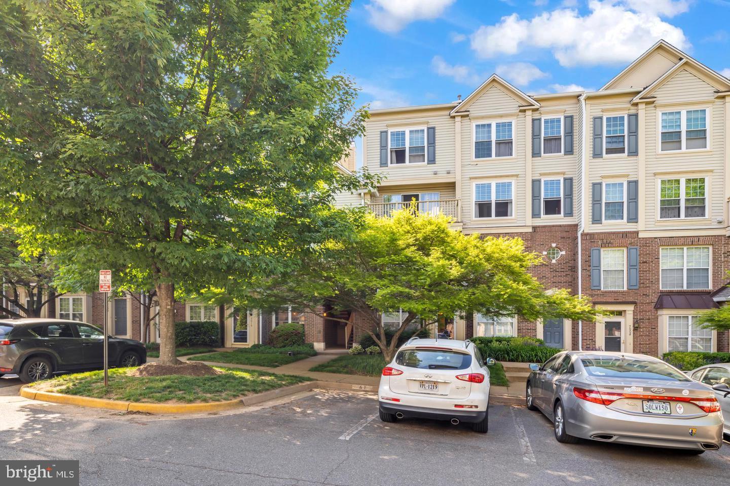 7014 METROPOLITAN PLACE 302