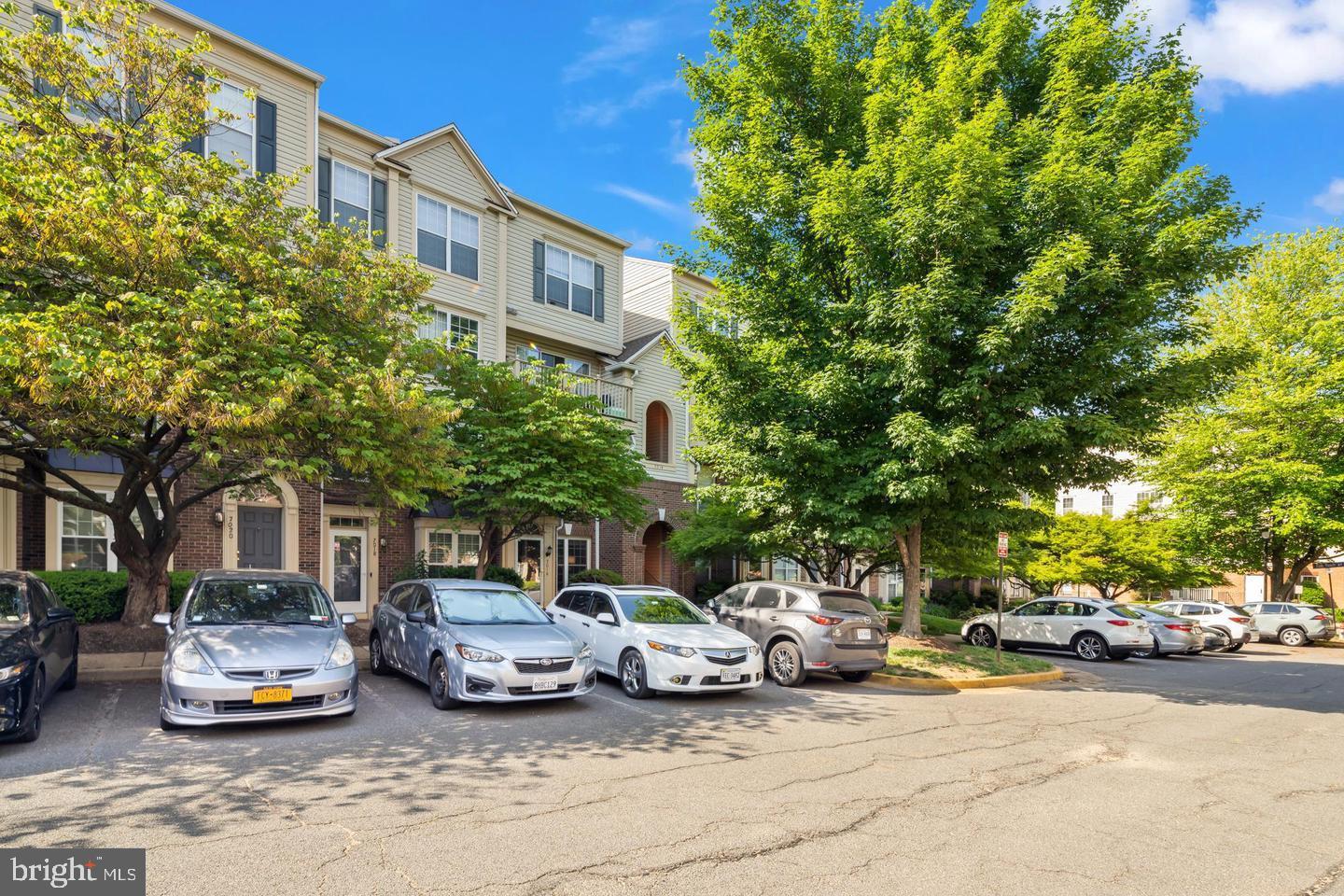 7014 METROPOLITAN PLACE 302