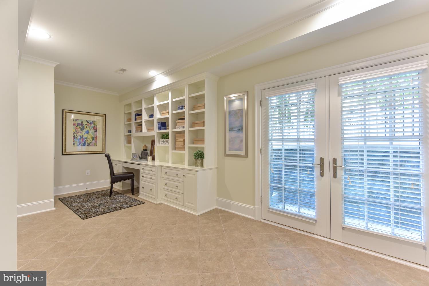 STOCKWELL MANOR - Residential