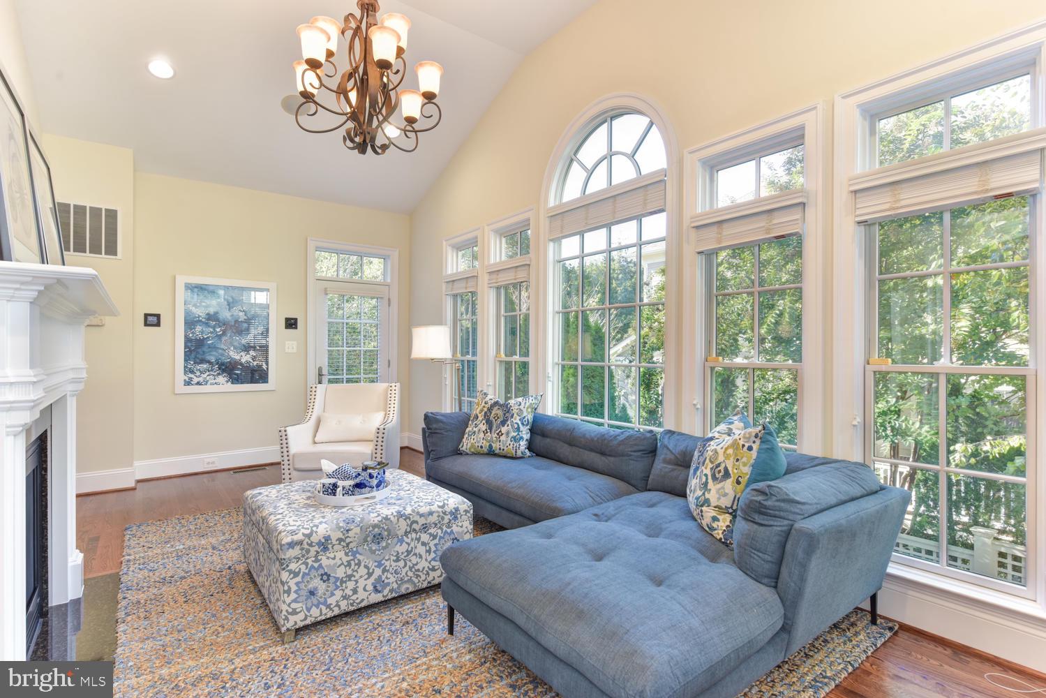 STOCKWELL MANOR - Residential