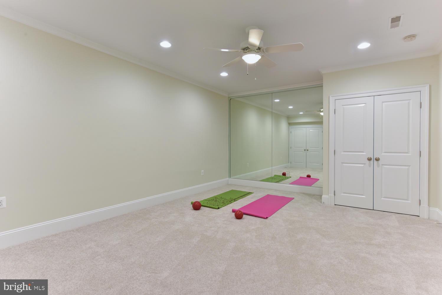 STOCKWELL MANOR - Residential