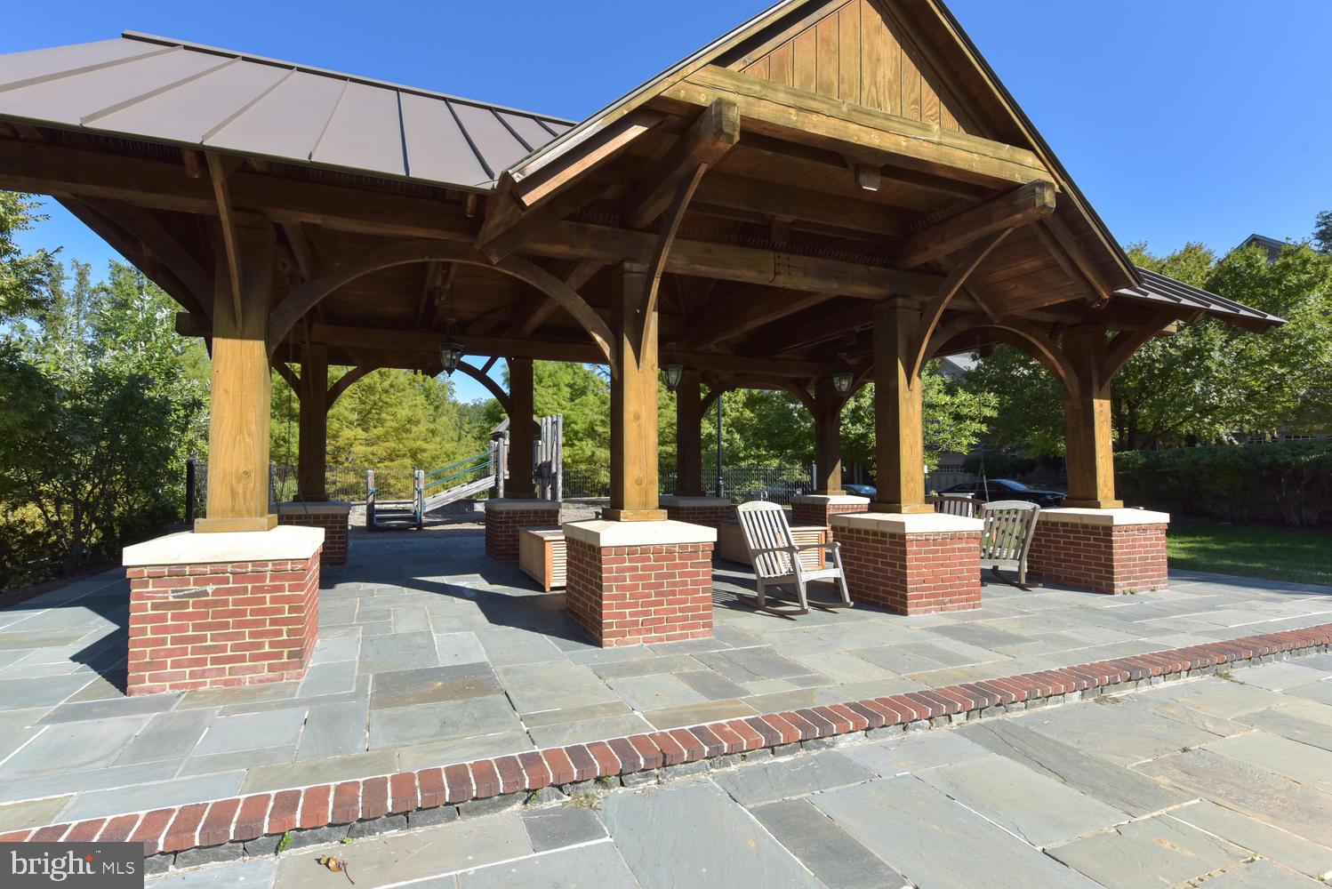 STOCKWELL MANOR - Residential