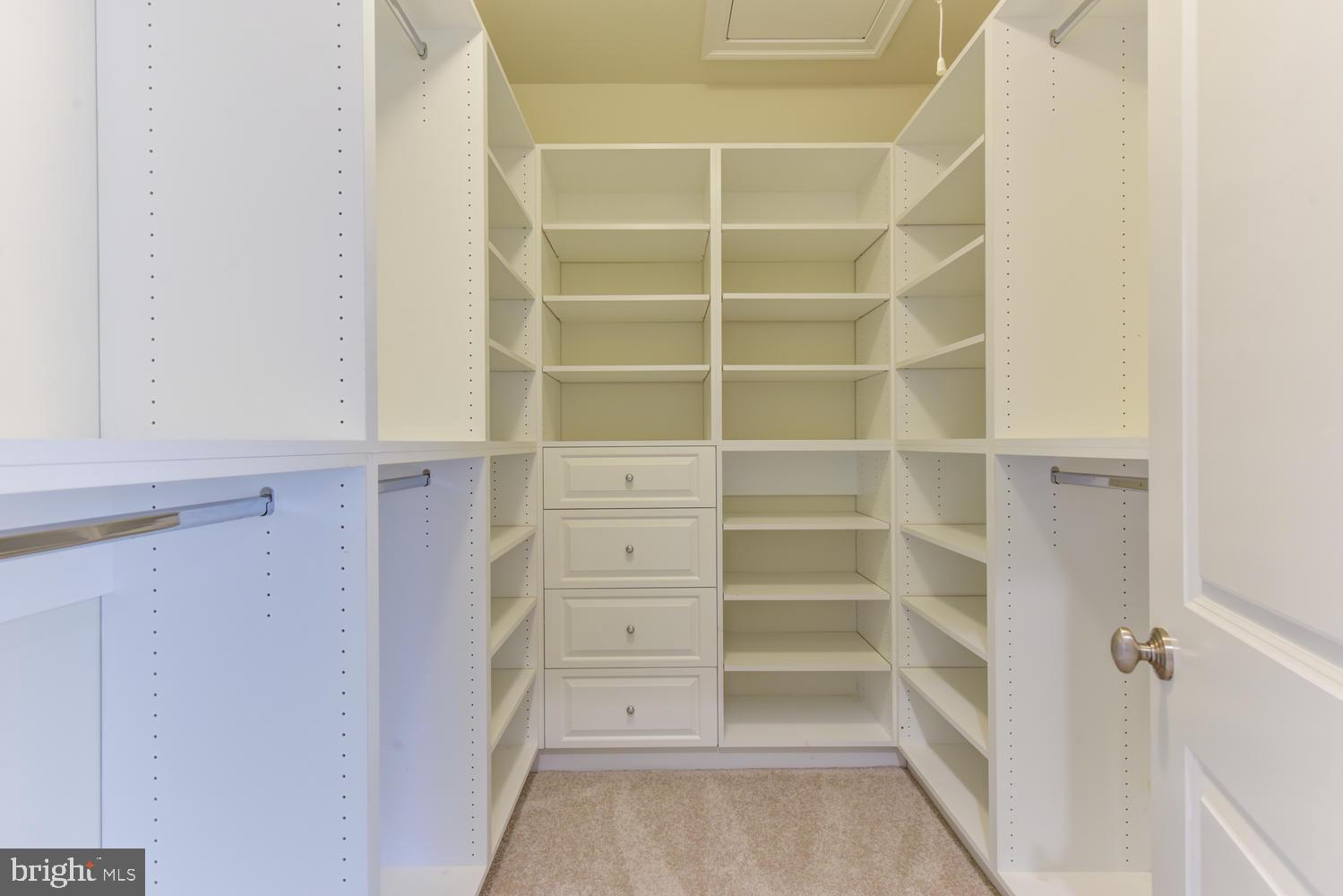 STOCKWELL MANOR - Residential