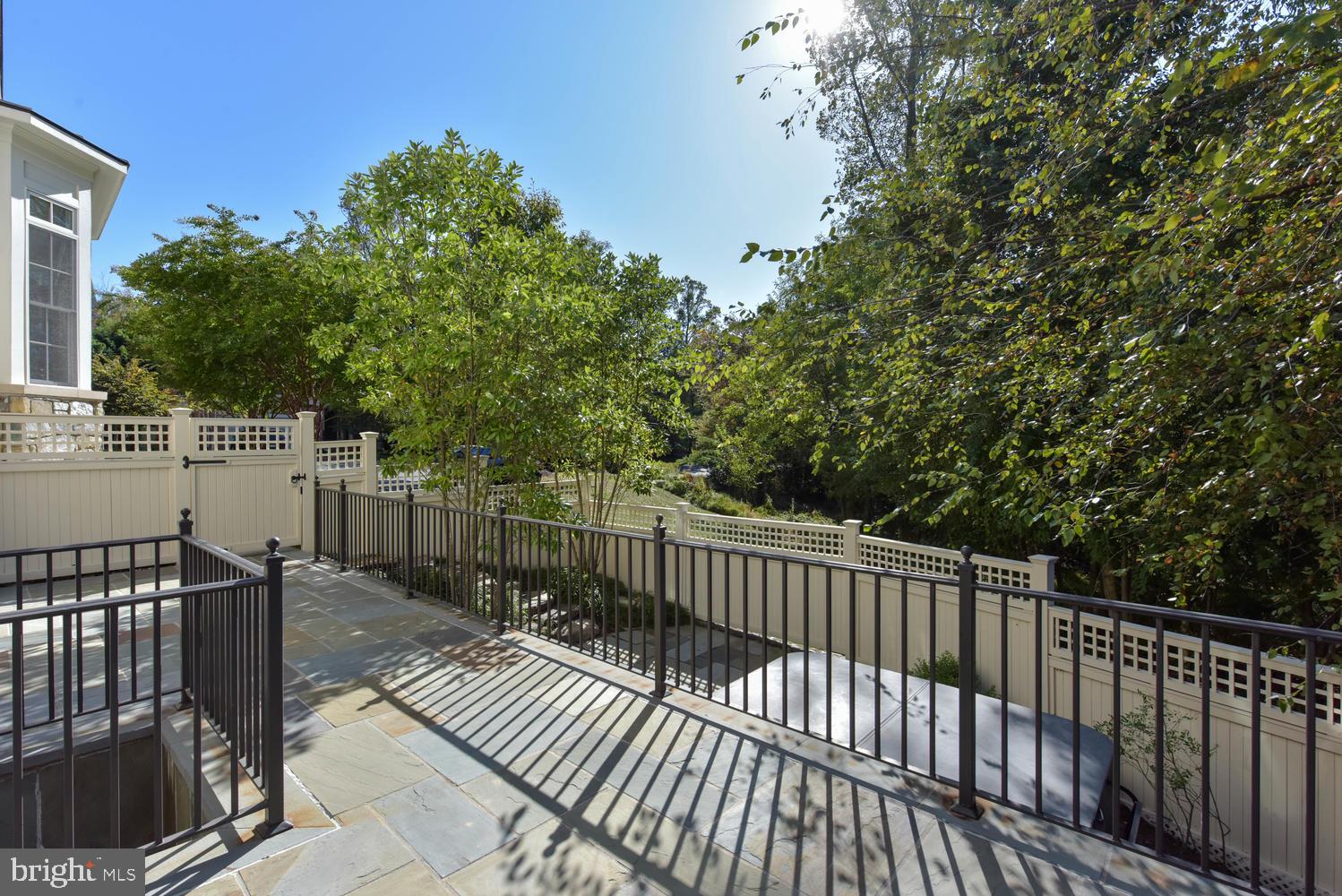 STOCKWELL MANOR - Residential