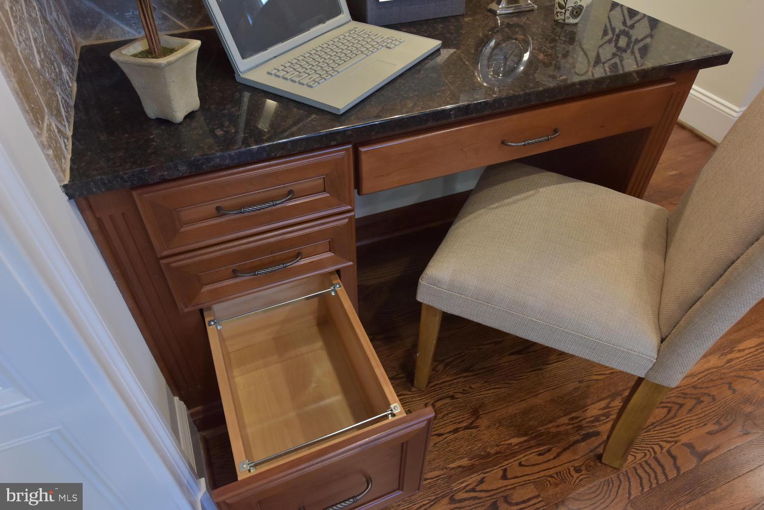 STOCKWELL MANOR - Residential