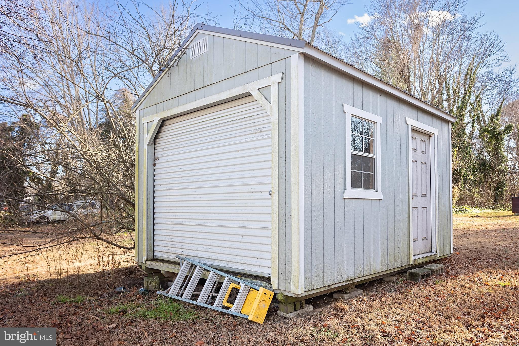 SECRETARY - Residential