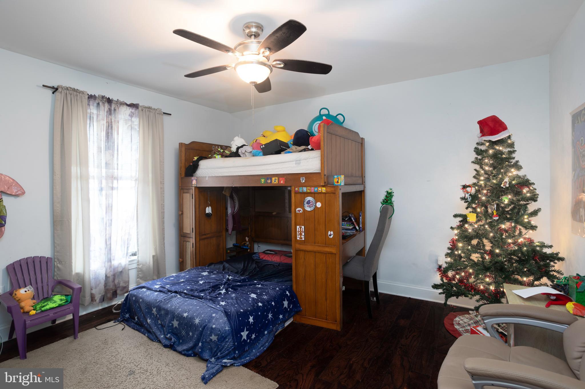 SECRETARY - Residential