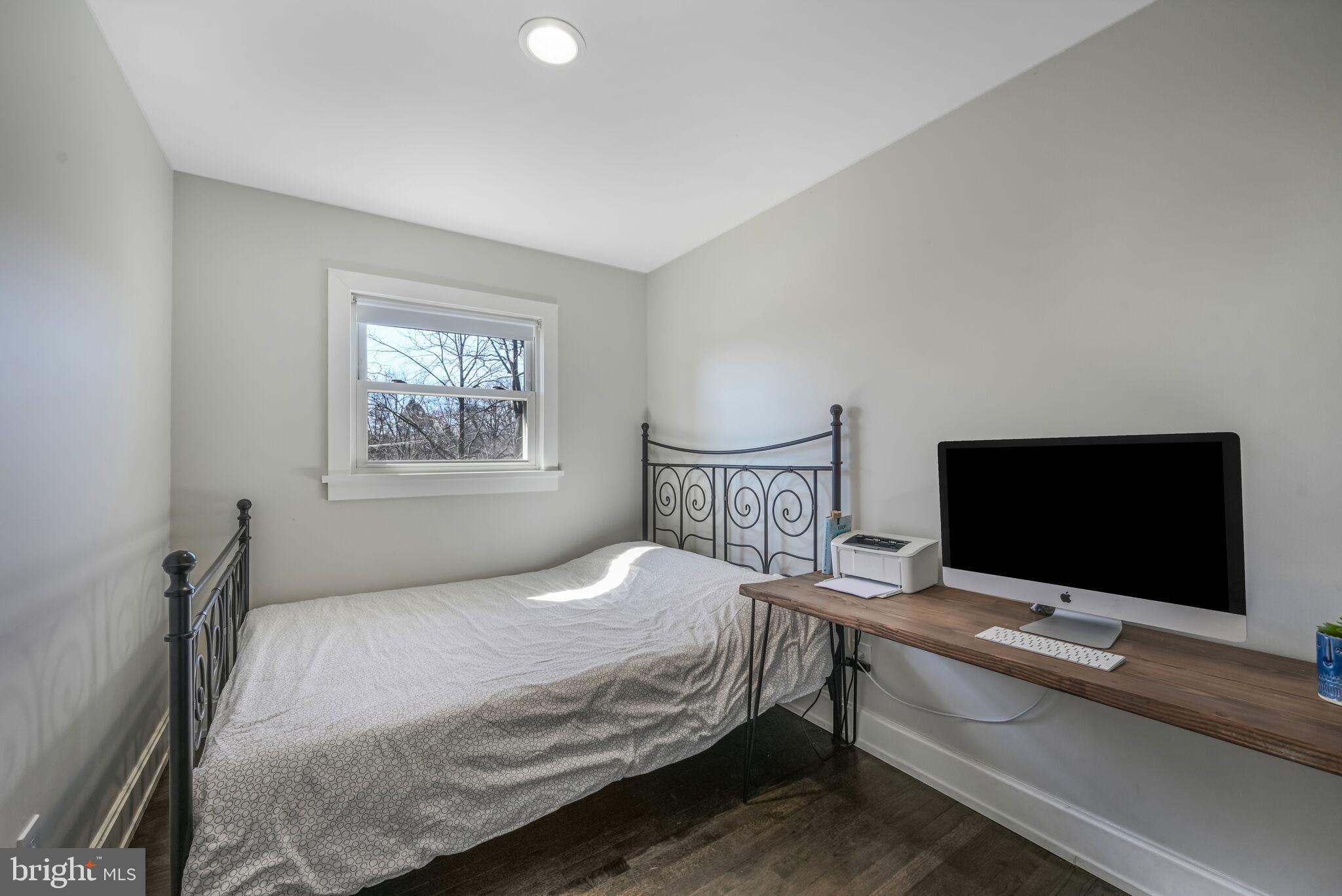 GLEN ECHO HEIGHTS - Residential