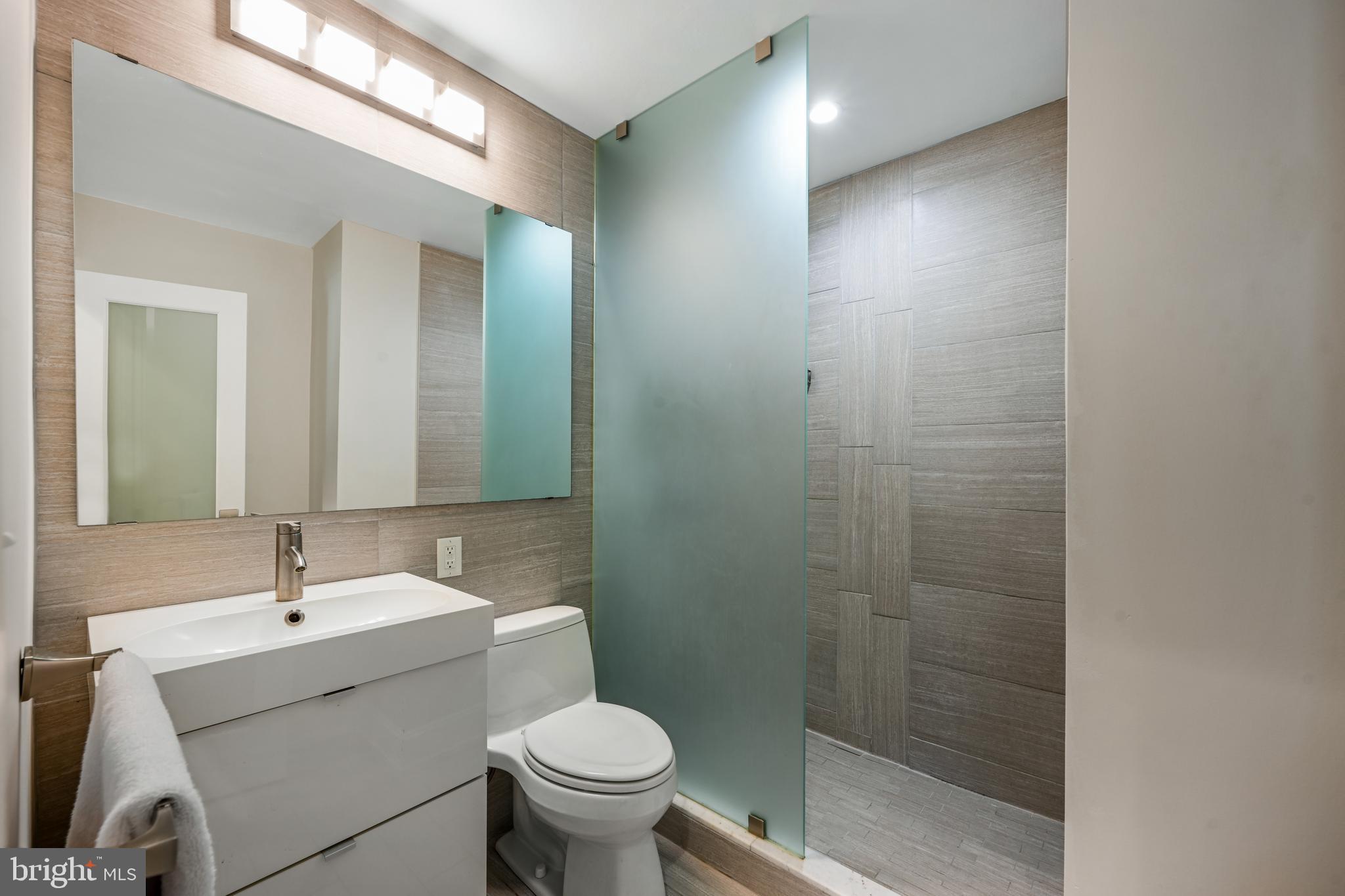 GLEN ECHO HEIGHTS - Residential