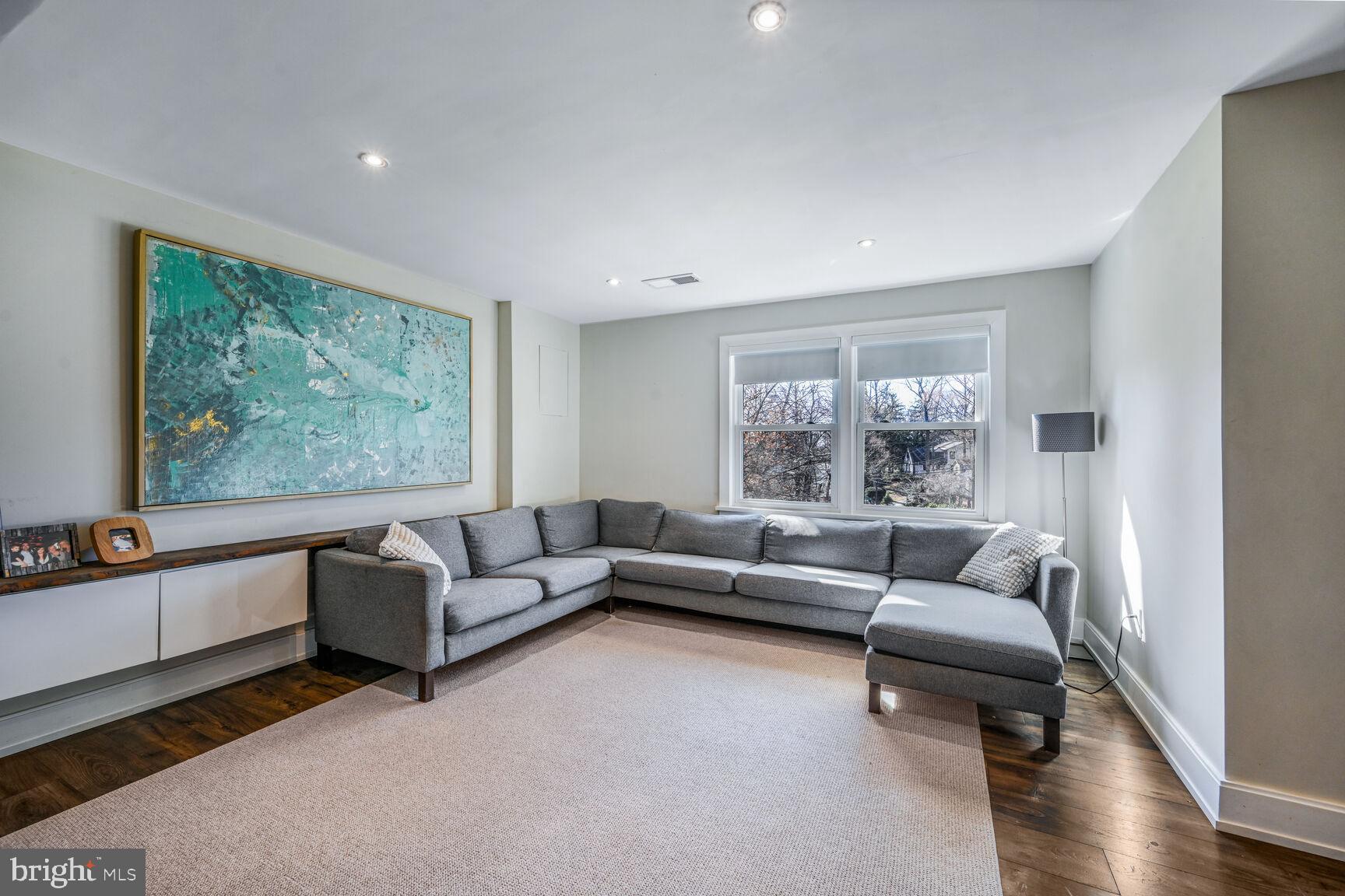 GLEN ECHO HEIGHTS - Residential