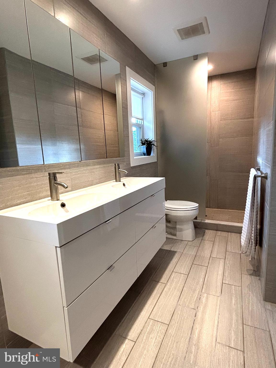 GLEN ECHO HEIGHTS - Residential