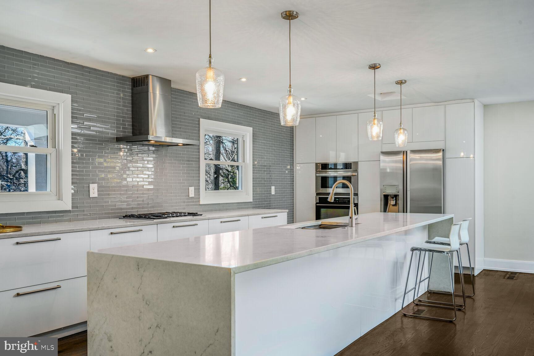 GLEN ECHO HEIGHTS - Residential