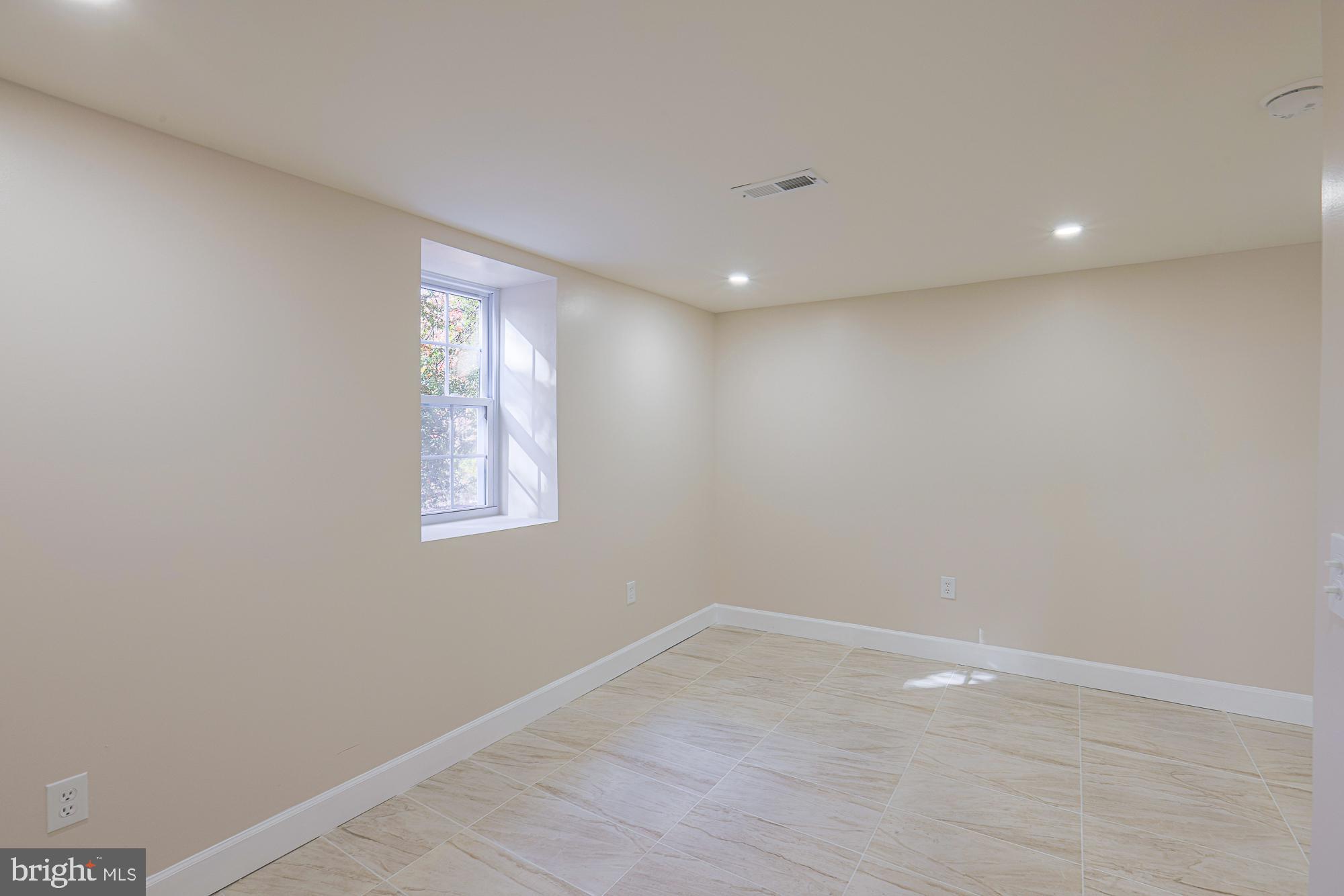 GWYNN OAK - Residential